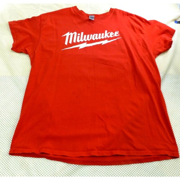 Gildan Other - Milwaukee Red Graphic T-Shirt XL Gildan Heavy Cotton "My Tool Lasts Longer"